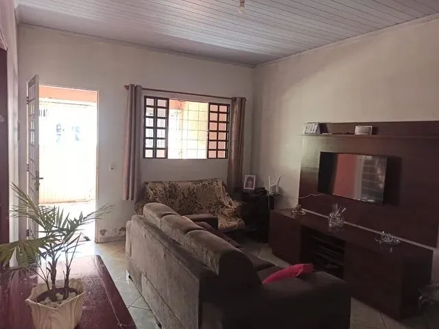 Imagem: Qr 827 Agio R$ 40 Mil Casa 3 Quartos, Parcelas