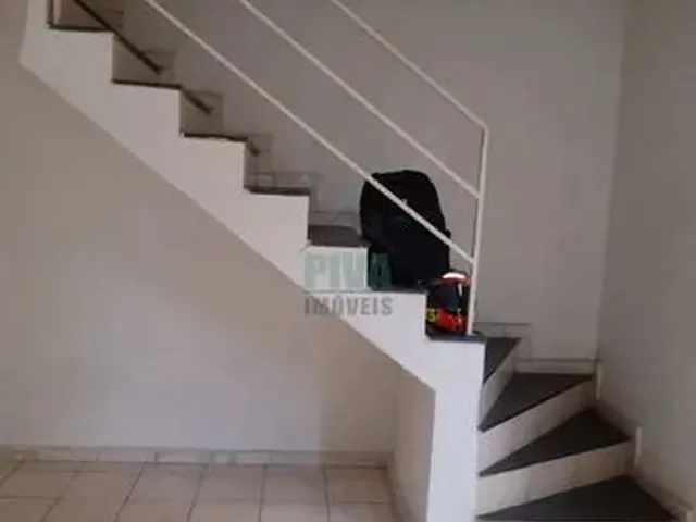 Imagem 8: Casa Geminada de 02 Quartos no Bairro Jaqueline!