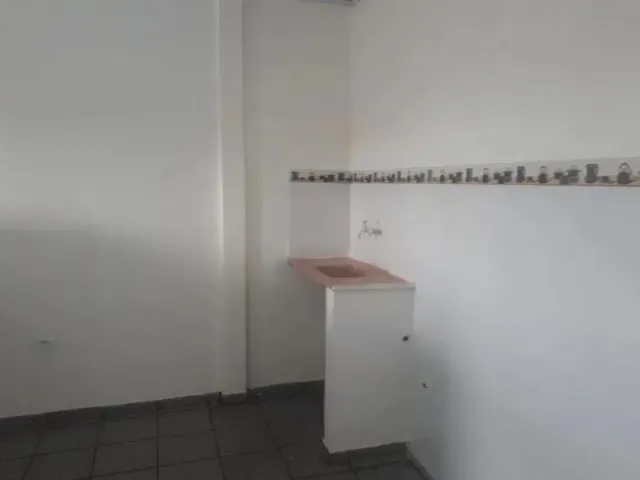 Imagem: Alugo Kitnet na Alvorada