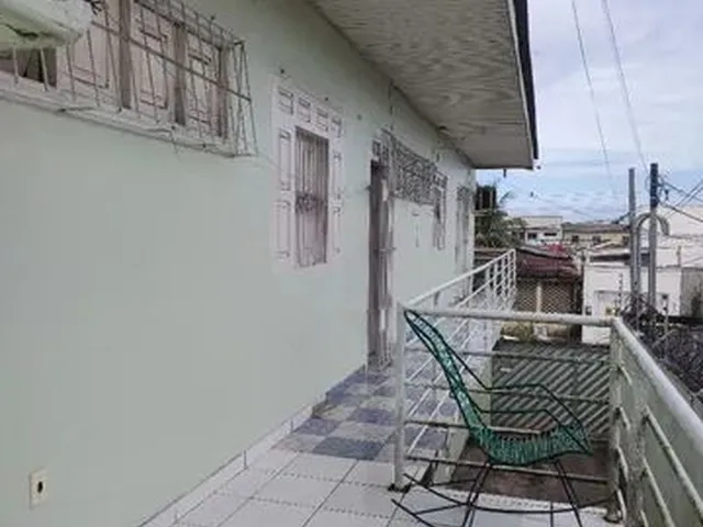 Imagem: A kitnet possui 1 Dormitório, 1 Banheiro, 1 Vaga na