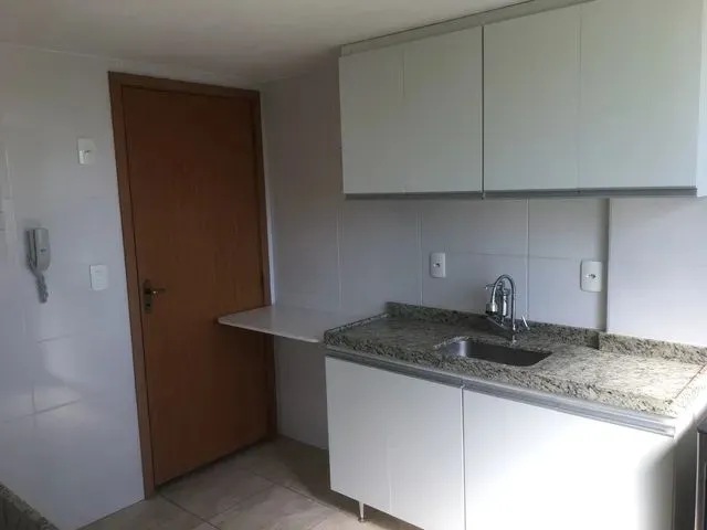 Imagem 7: Alugo Apartamento 2 Quartos com Suíte e Sacada