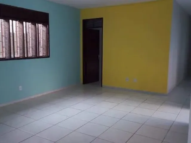 Imagem 9: Alugo Excelente Casa com Piscina e Jardim em Capim Macio