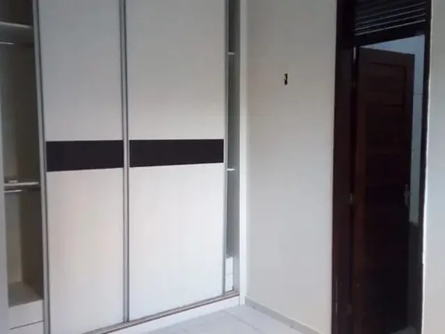 Imagem 2: Alugo Excelente Casa com Piscina e Jardim em Capim Macio