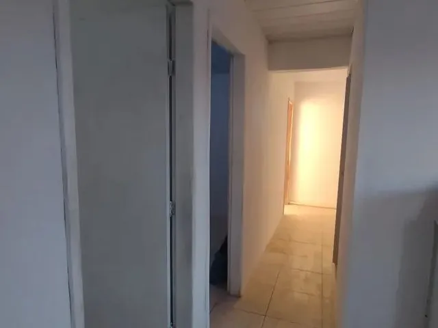 Imagem 9: Casa. Área de serviço, 1 Banheiroe2 Dormitórios