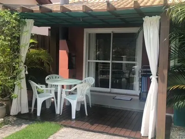 Imagem: Alugo Anual - Casa no Balneário dos Açores