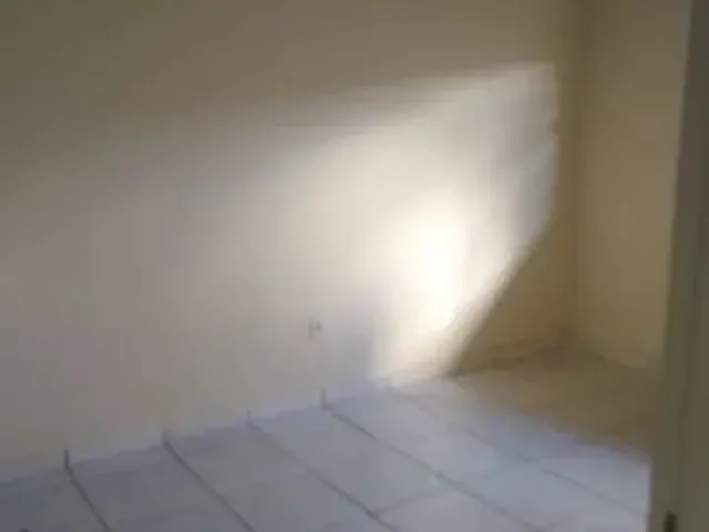 Imagem 4: Aluga-Se Apto 2 Quartos com Garagem