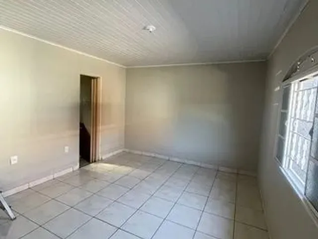 Imagem 5: Casa para Aluguel com 100 Metros Quadrados com 3 Quartos em Guanandi - Campo Grande - Ms