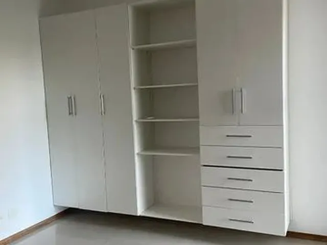 Imagem 15: Apartamento com Armários e Climatizado 94M2