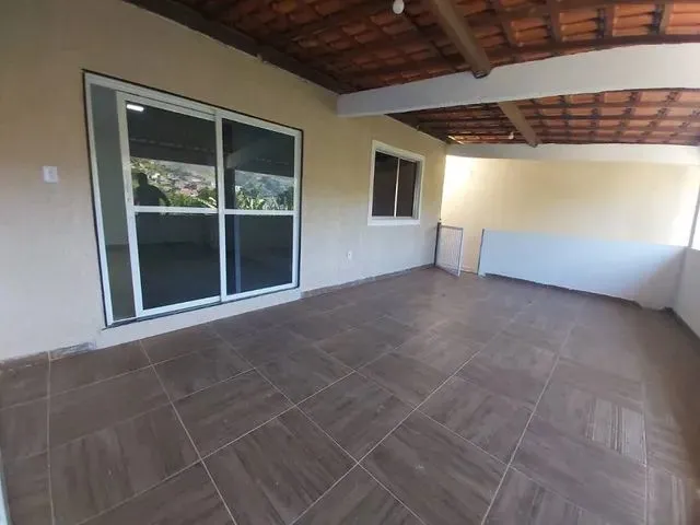 Imagem: O apartamento possui 2 Dormitórios, 1 Suíte, 2 Banheiros,