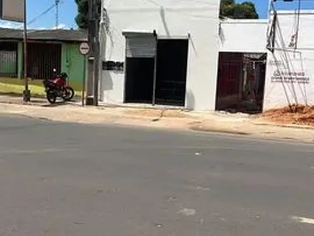 Imagem: Ponto Comercial na Av. Ataíde Teive