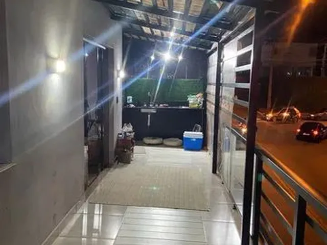 Imagem: A casa possui 3 Dormitórios, 3 Suítes, 5 Banheiros, 2