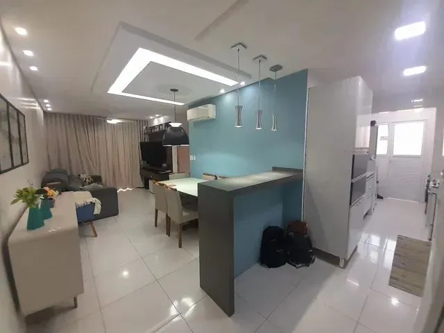 Imagem: O apartamento possui 2 Dormitórios, 2 Banheiros, 1 Vaga na