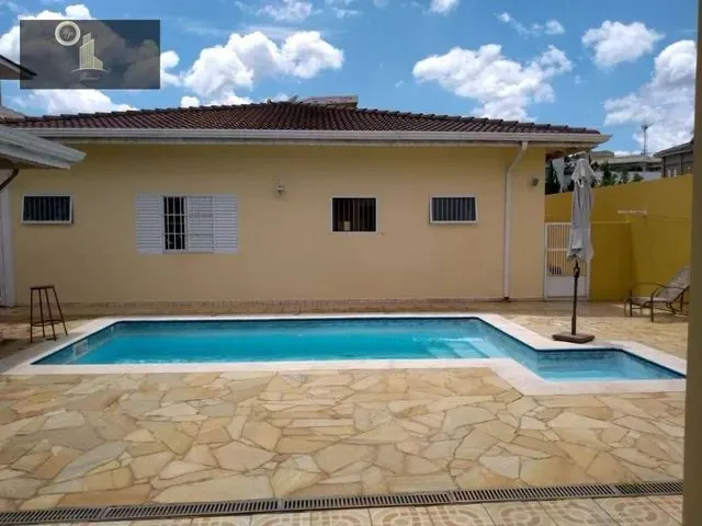 Imagem: Casa com 3 Dormitórios À Venda, 300 M²