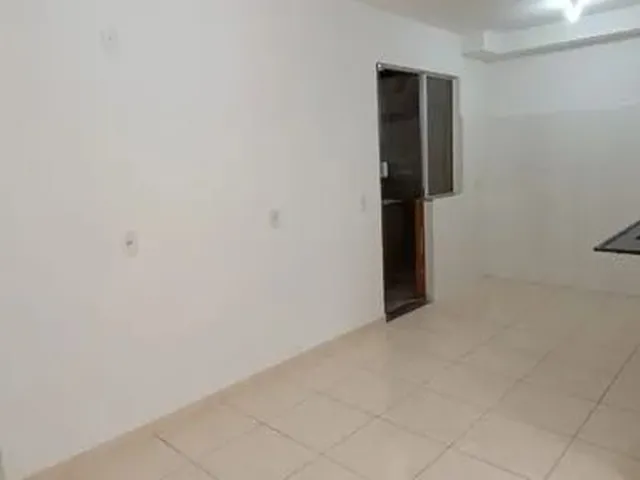 Imagem 5: Casa 2 Quartos, com Garagem e Quintal