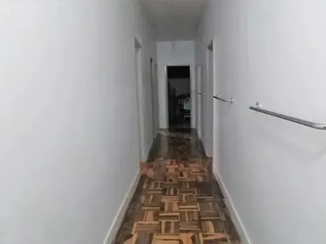 Imagem 8: Casa com 04 Dormitórios, 03 Banheiros, Sala de Estar, Sala de Jantar, Cozinha, 02