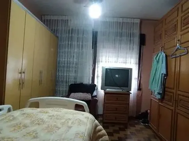 Imagem 9: Casa com 04 Dormitórios, 03 Banheiros, Sala de Estar, Sala de Jantar, Cozinha, 02