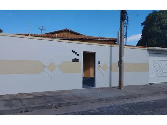 Imagem: Casa Disponível para Locação no Bairro