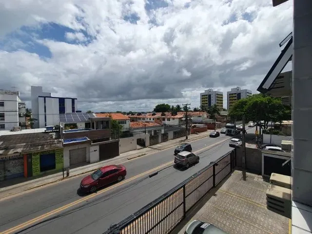 Imagem 15: Apartamento para Aluguel com 76 Metros Quadrados com 2 Quartos em Casa Caiada - Olinda - P