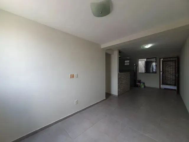 Imagem 8: Apartamento para Aluguel com 76 Metros Quadrados com 2 Quartos em Casa Caiada - Olinda - P