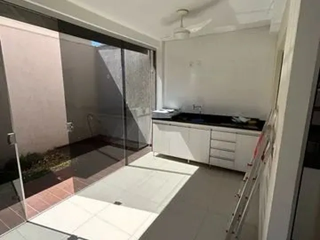 Imagem 10: Casa de 3 Quartos e Garagem Coberta com Conforto e Lazer no Jardins Mangueiral!
