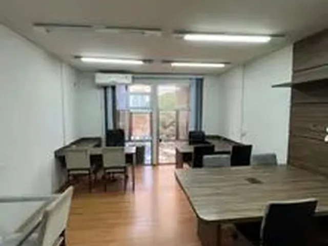 Imagem 5: Sala Comercial Mobiliada na Reta da Penha