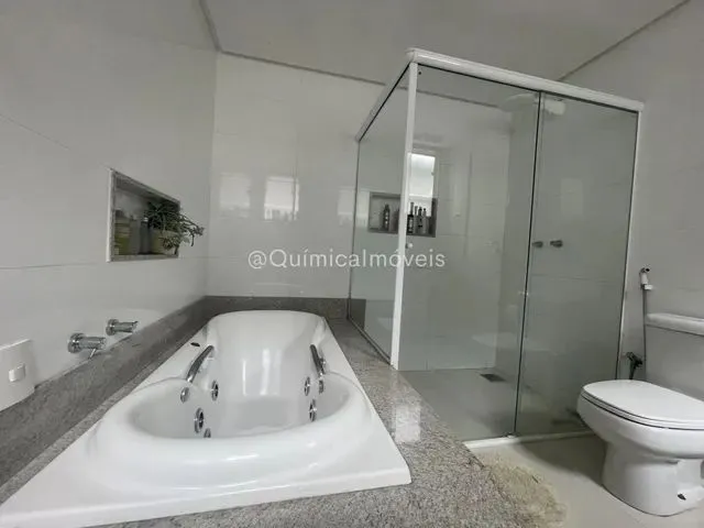 Imagem 14: Casa para Venda em Juiz de Fora, São Pedro, 4 Dormitórios, 3 Suítes, 7 Banheiros, 4