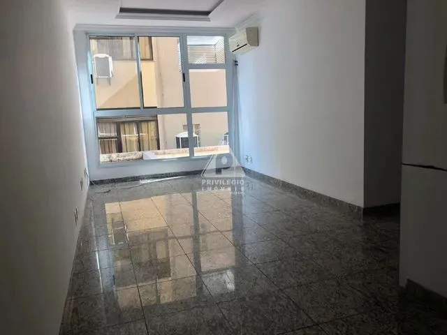 Imagem: Apartamento À Venda, 2 Quartos, 1 Suíte
