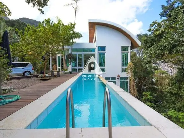 Imagem: Casa À Venda, 5 Quartos, 5 Suítes, 3 Vagas