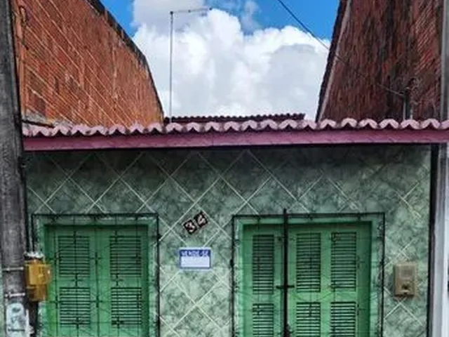Imagem: A casa possui 1 Dormitório, 1 Banheiro, 48m² de Área e