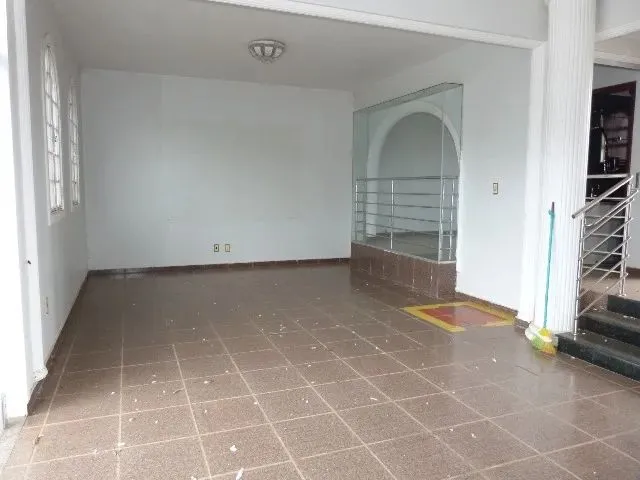 Imagem 8: Excelente Casa no Centro de Formosa - Ideal para Eventos - Lote 3000M²