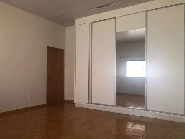 Imagem 10: Casa Grande com Piscina