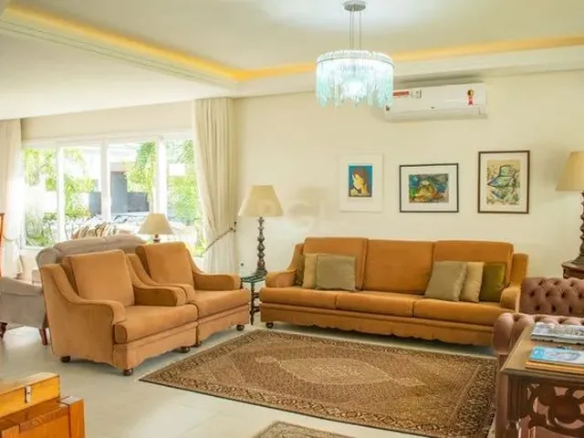 Imagem: Casa para Venda - 243.12M², 4 Dormitórios