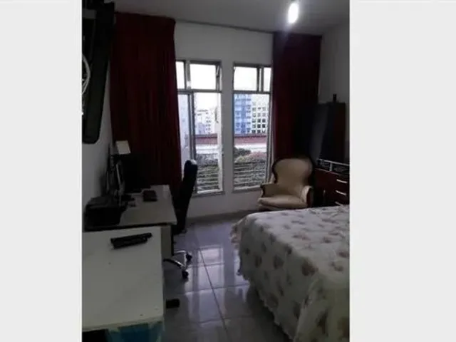 Imagem 3: Quarto Individual de Casal Confortável Grande de Frente no Flamengo