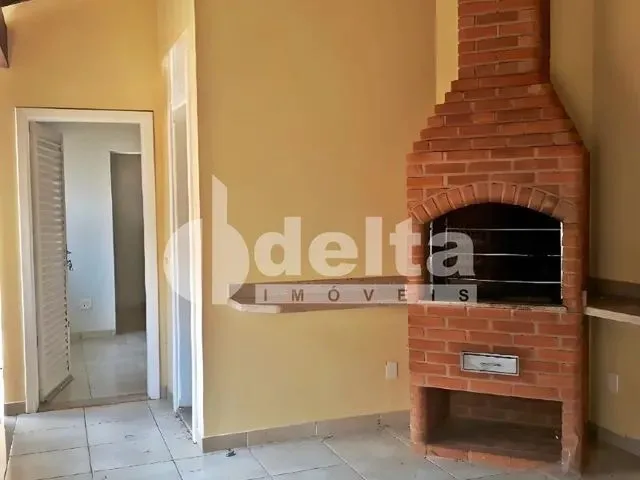 Imagem: Casa para Aluguel, 3 Quartos, 3 Suítes