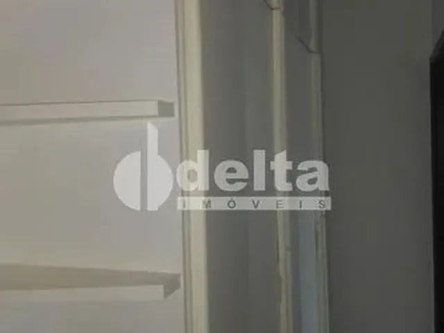 Imagem 13: Casa para Aluguel, 3 Quartos, 3 Suítes, 4 Vagas, Morada da Colina - Uberlândia/Mg