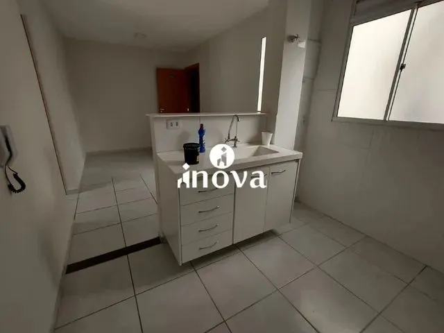 Imagem 9: Apartamento para Aluguel, 2 Quartos, 1 Vaga, Parque dos Buritis - Uberaba/Mg