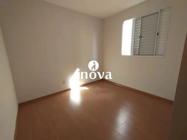 Imagem 3: Apartamento para Aluguel, 2 Quartos, 1 Vaga, Parque dos Buritis - Uberaba/Mg
