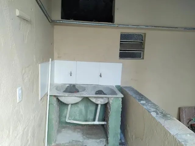 Imagem 5: Casa de Fundos 3Qtos Itapoã