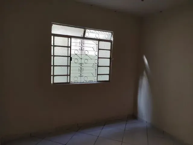 Imagem 9: Casa de Fundos 3Qtos Itapoã
