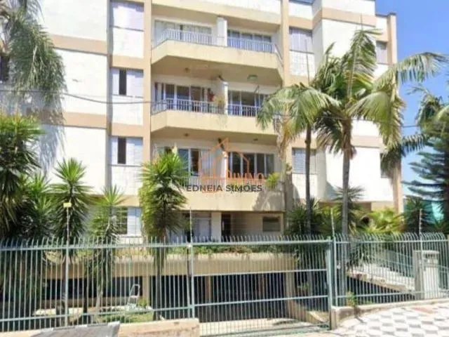 Imagem: O apartamento possui 3 Dormitórios, 1 Suíte, 1 Banheiro,