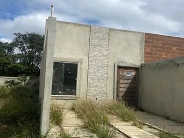 Imagem: Casa Semi-Acabada no Condomínio Terras