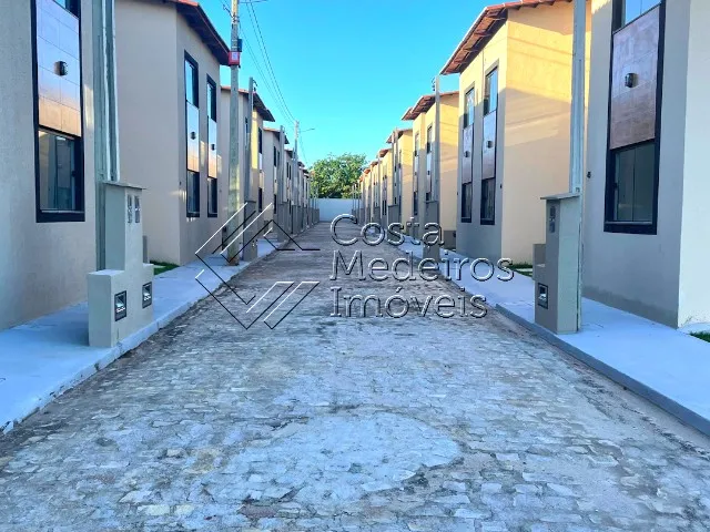 Imagem: Casas Duplex no Centro de Extremoz!