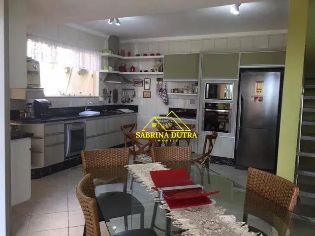 Imagem 13: Casa com 5 Dormitórios À Venda, 326 M² por R$ 1.850.000,00 - Ingleses