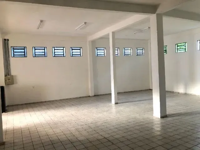 Imagem: Galpão com Banheiro, no Centro de Manaus