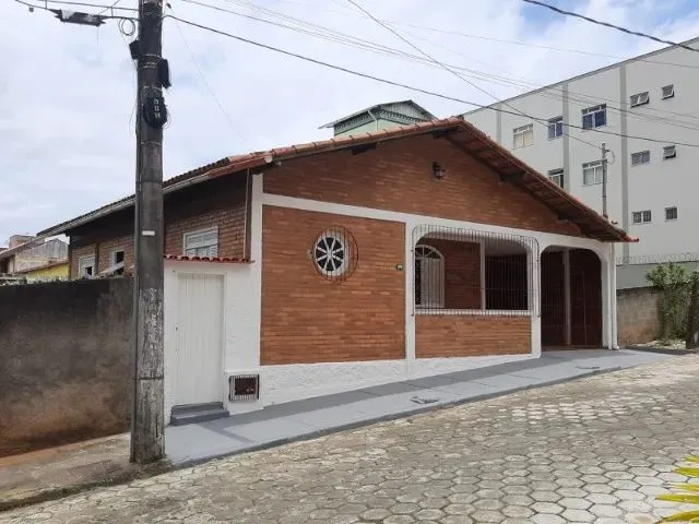 Imagem 10: Casas no Centro de Iriri com 2 e 3 Quartos - Temporada
