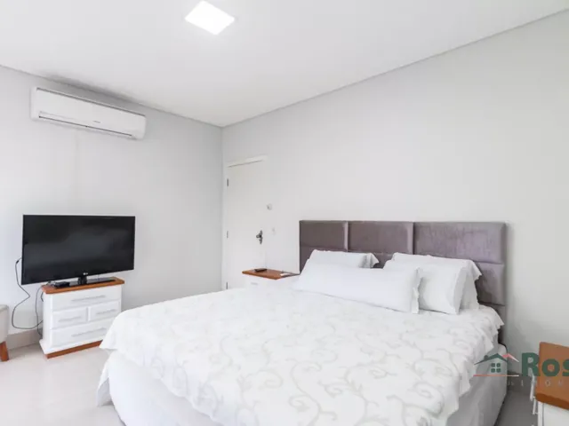 Imagem 12: Sobrado à Venda, com 3 Quarto(s) sendo 2 suítes, no Bairro Santa Rosa, próximo ao