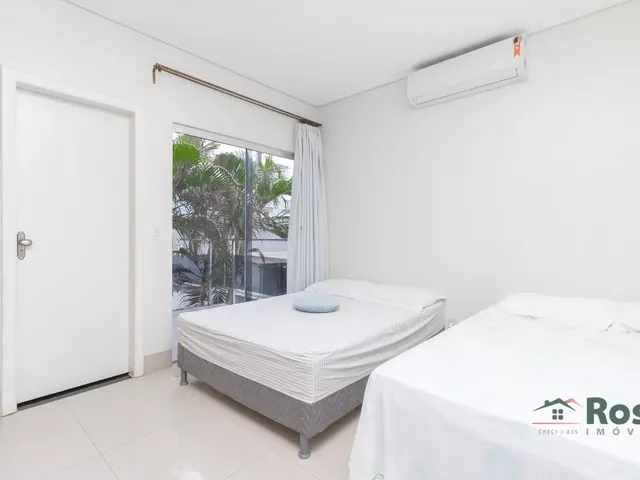 Imagem 3: Sobrado à Venda, com 3 Quarto(s) sendo 2 suítes, no Bairro Santa Rosa, próximo ao