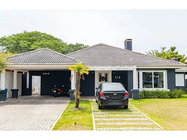 Imagem: Porto Alegre - Casa Padrão - Belém Novo