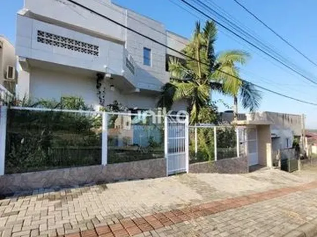Imagem: Casa para Venda Possui 270 Metros Quadrados