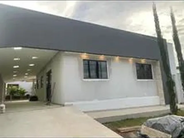 Imagem: A casa possui 3 Dormitórios, 2 Suítes, 4 Banheiros, 3